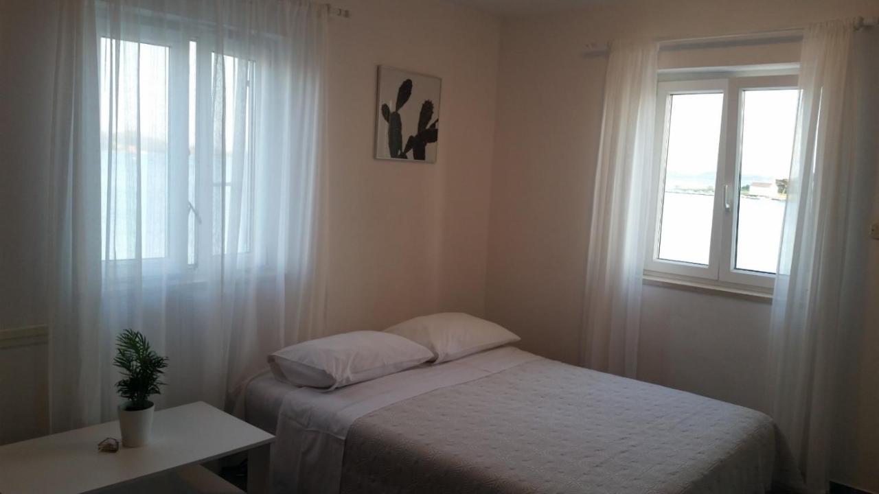 Apartman Pape Pakoštane Kültér fotó